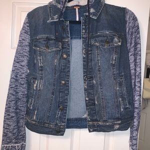 FREE PEOPLE Jean jacket with hood